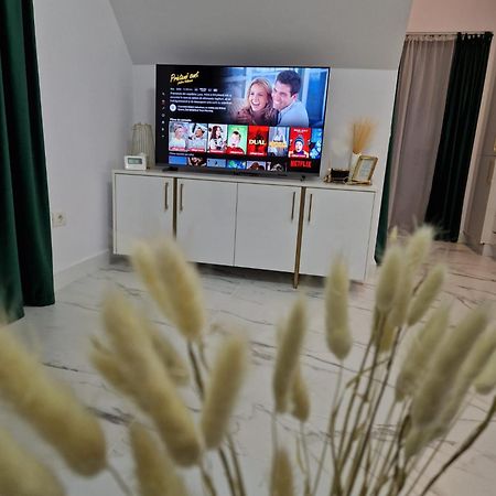Gold Tag Apartament Timisoara Exterior photo